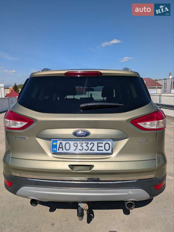 Внедорожник / Кроссовер Ford Kuga 2014 в Мукачево