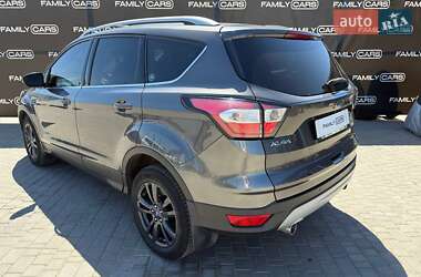 Внедорожник / Кроссовер Ford Kuga 2017 в 