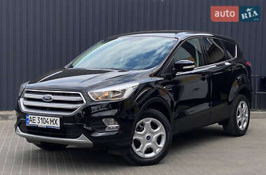 Внедорожник / Кроссовер Ford Kuga 2019 в 