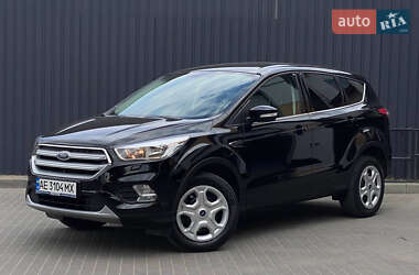 Внедорожник / Кроссовер Ford Kuga 2019 в 