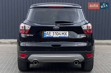 Внедорожник / Кроссовер Ford Kuga 2019 в 