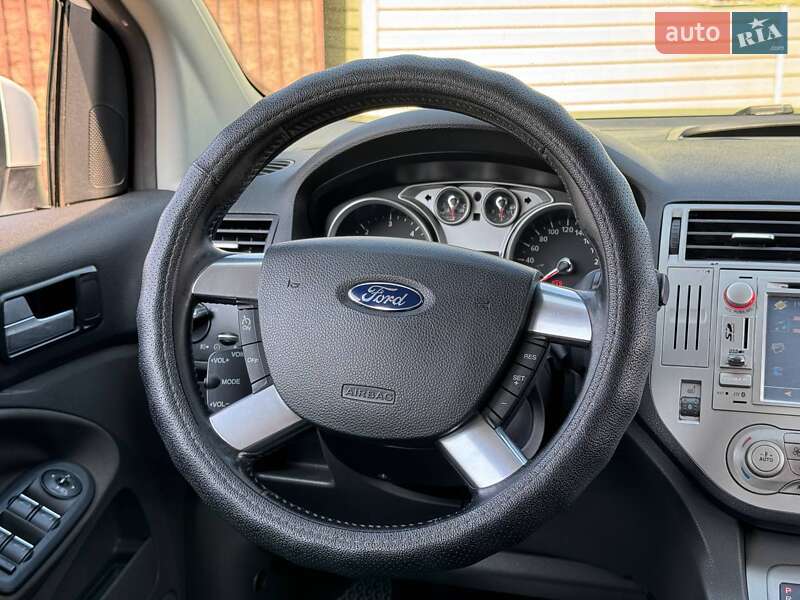 Позашляховик / Кросовер Ford Kuga 2012 в Києві