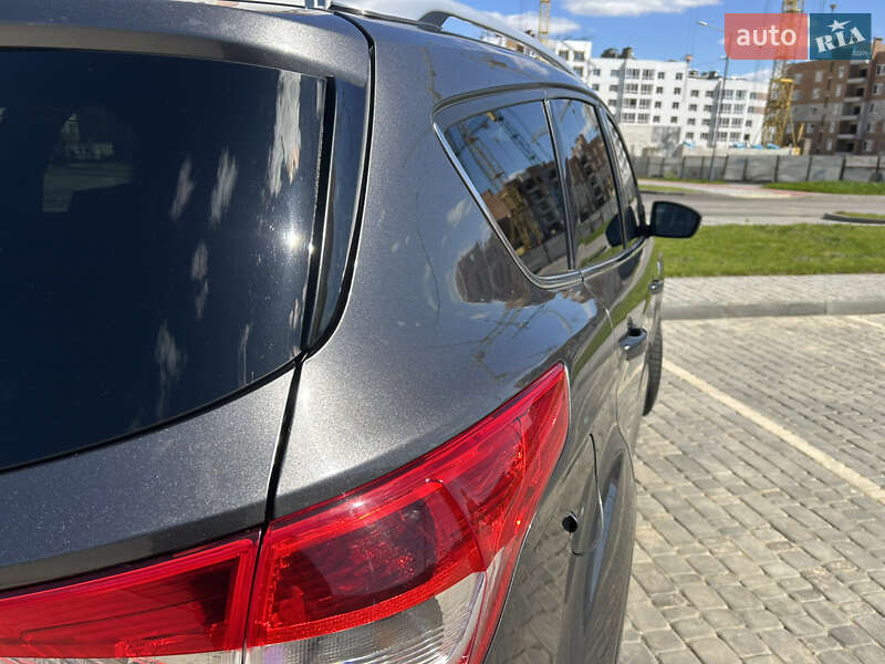 Внедорожник / Кроссовер Ford Kuga 2016 в Виннице
