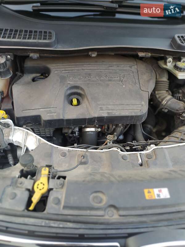 Внедорожник / Кроссовер Ford Kuga 2015 в Харькове фото 8 Внедорожник / Кроссовер Ford Kuga 2015 в Харькове