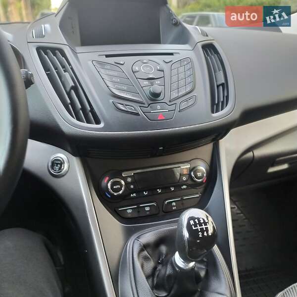 Внедорожник / Кроссовер Ford Kuga 2015 в Харькове фото 11 Внедорожник / Кроссовер Ford Kuga 2015 в Харькове