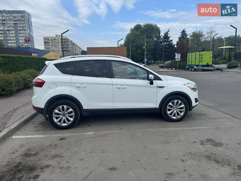 Позашляховик / Кросовер Ford Kuga 2010 в Дніпрі