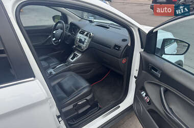Позашляховик / Кросовер Ford Kuga 2010 в 