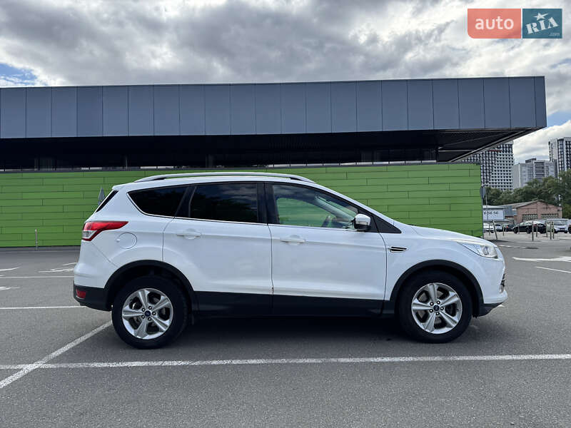 Внедорожник / Кроссовер Ford Kuga 2013 в Киеве