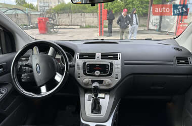 Позашляховик / Кросовер Ford Kuga 2011 в 