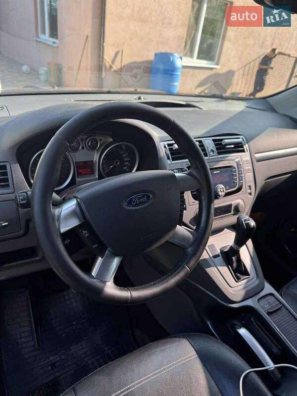 Внедорожник / Кроссовер Ford Kuga 2012 в Запорожье