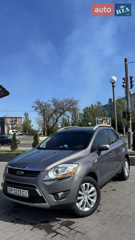 Внедорожник / Кроссовер Ford Kuga 2012 в Запорожье
