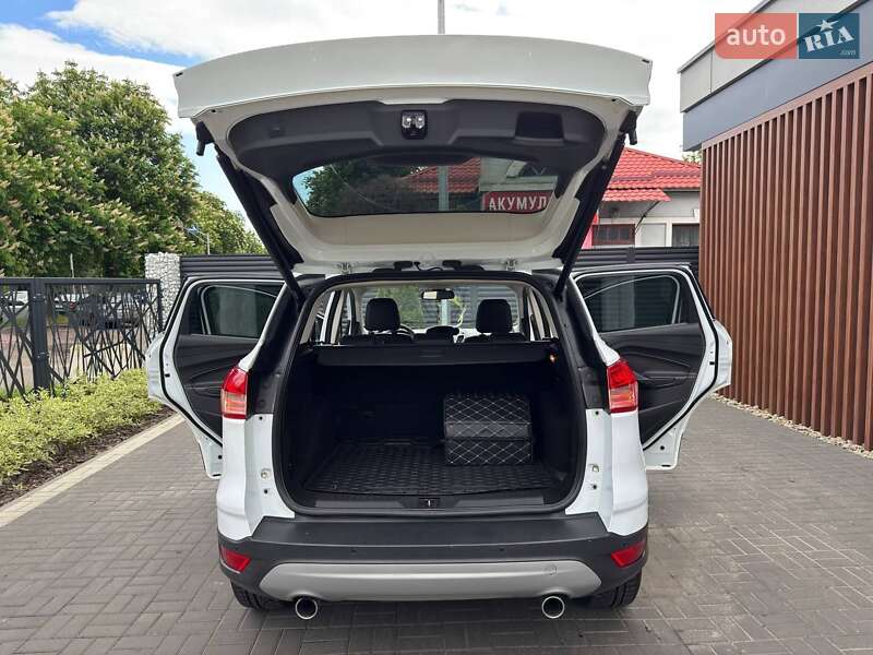 Внедорожник / Кроссовер Ford Kuga 2013 в Черкассах