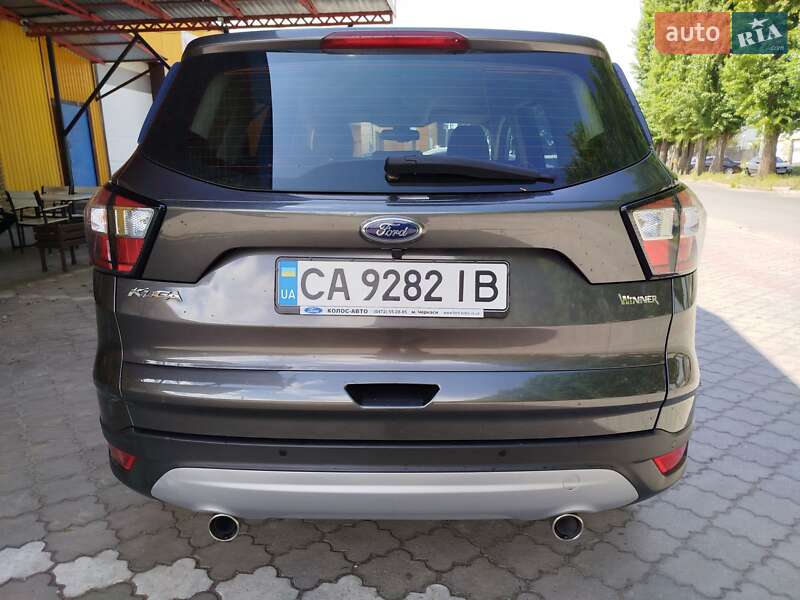 Внедорожник / Кроссовер Ford Kuga 2019 в Черкассах