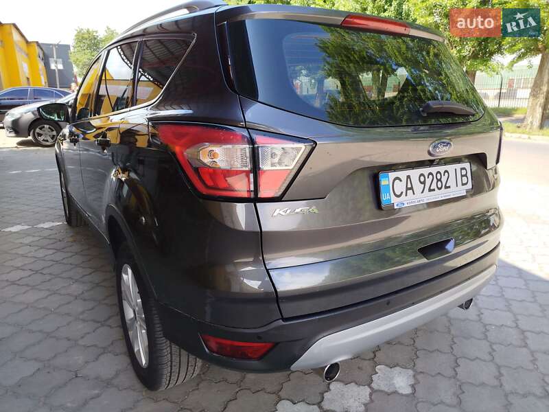 Внедорожник / Кроссовер Ford Kuga 2019 в Черкассах