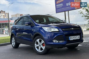 Позашляховик / Кросовер Ford Kuga 2013 в 