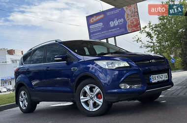 Позашляховик / Кросовер Ford Kuga 2013 в 