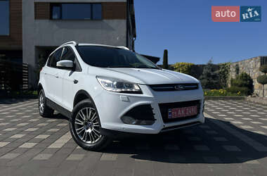 Внедорожник / Кроссовер Ford Kuga 2013 в Стрые
