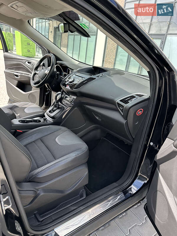 Внедорожник / Кроссовер Ford Kuga 2014 в Тернополе