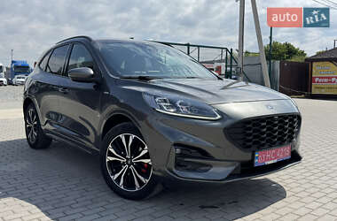 Внедорожник / Кроссовер Ford Kuga 2020 в 