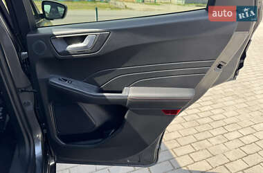 Внедорожник / Кроссовер Ford Kuga 2020 в 