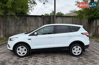 Внедорожник / Кроссовер Ford Kuga 2018 в 