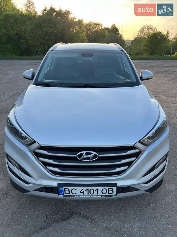 Позашляховик / Кросовер Ford Kuga 2011 в 