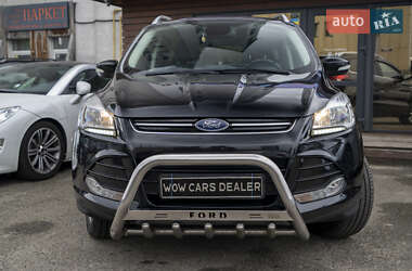 Внедорожник / Кроссовер Ford Kuga 2016 в 