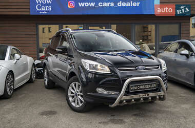 Позашляховик / Кросовер Ford Kuga 2016 в Києві