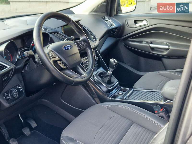 Внедорожник / Кроссовер Ford Kuga 2017 в Ровно фото 15 Внедорожник / Кроссовер Ford Kuga 2017 в Ровно