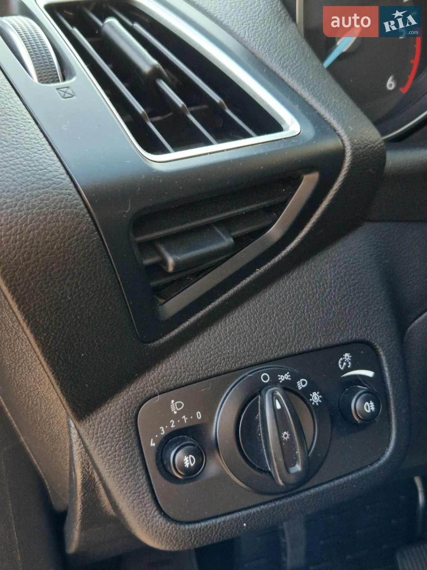 2017 Ford Kuga - мініатюра 24