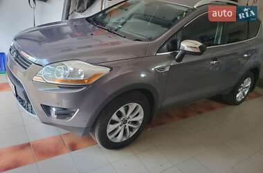 Внедорожник / Кроссовер Ford Kuga 2012 в 