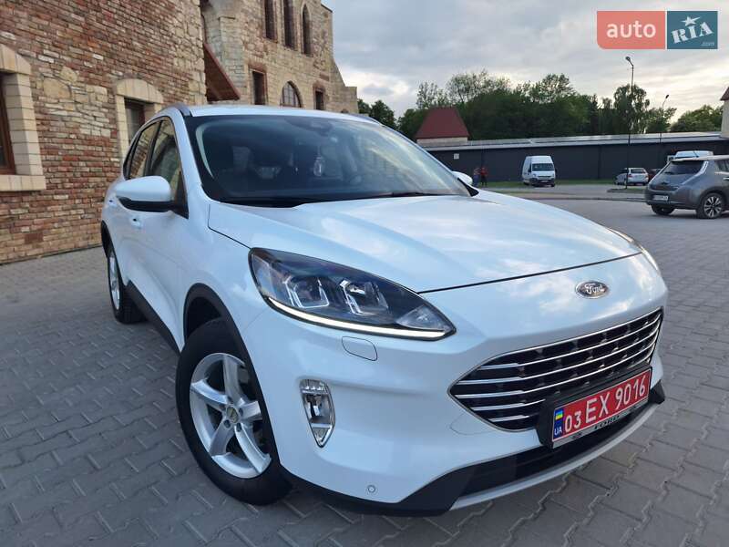 Ford Kuga 2021