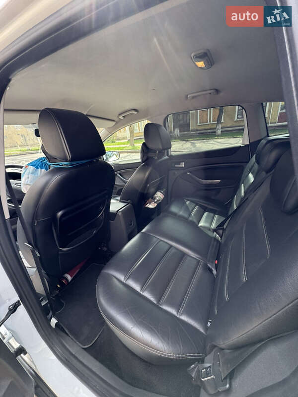 Внедорожник / Кроссовер Ford Kuga 2011 в Краматорске