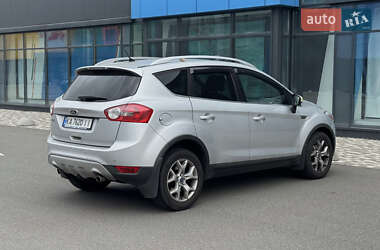 Позашляховик / Кросовер Ford Kuga 2011 в 