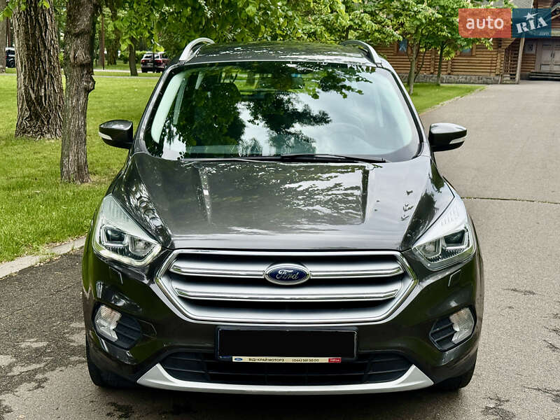 Внедорожник / Кроссовер Ford Kuga 2019 в Киеве