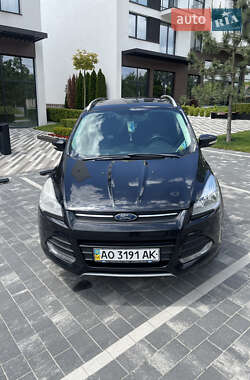 Внедорожник / Кроссовер Ford Kuga 2013 в 