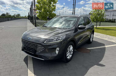 Внедорожник / Кроссовер Ford Kuga 2021 в 