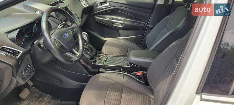 Внедорожник / Кроссовер Ford Kuga 2019 в Полтаве