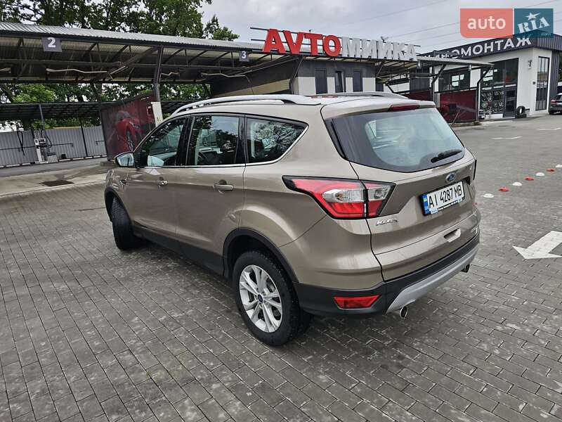 Внедорожник / Кроссовер Ford Kuga 2019 в Белой Церкви