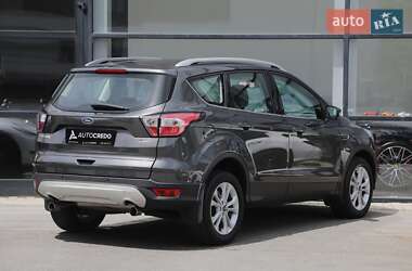 Внедорожник / Кроссовер Ford Kuga 2019 в 