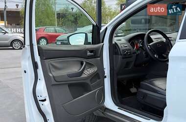 Внедорожник / Кроссовер Ford Kuga 2011 в 