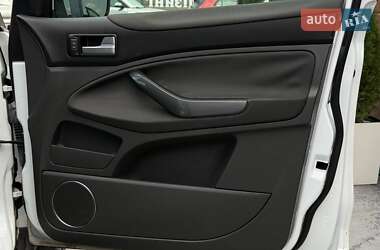 Внедорожник / Кроссовер Ford Kuga 2011 в 