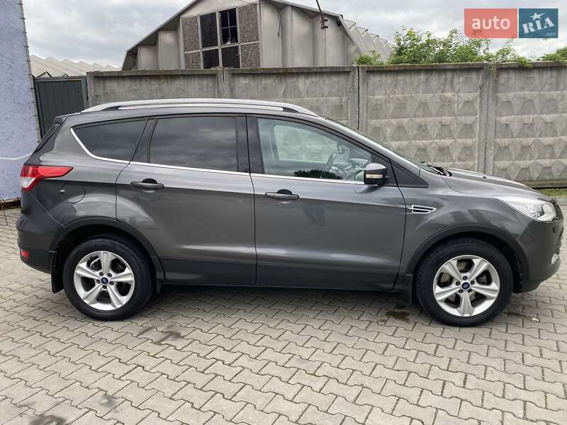 Внедорожник / Кроссовер Ford Kuga 2015 в Хмельницком