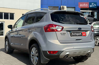 Позашляховик / Кросовер Ford Kuga 2011 в 