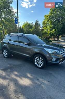Внедорожник / Кроссовер Ford Kuga 2018 в Никополе