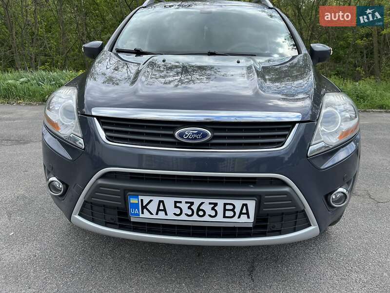 Внедорожник / Кроссовер Ford Kuga 2011 в 