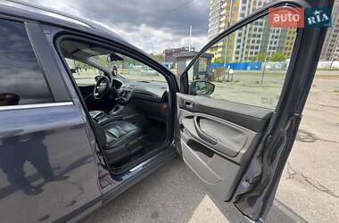 Внедорожник / Кроссовер Ford Kuga 2011 в 