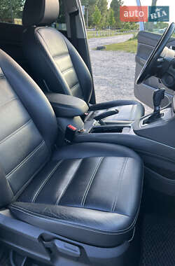 Внедорожник / Кроссовер Ford Kuga 2011 в 