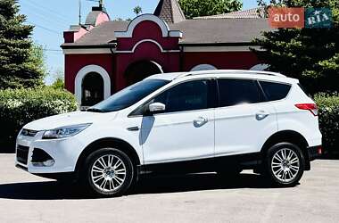 Внедорожник / Кроссовер Ford Kuga 2013 в 