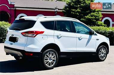 Внедорожник / Кроссовер Ford Kuga 2013 в 